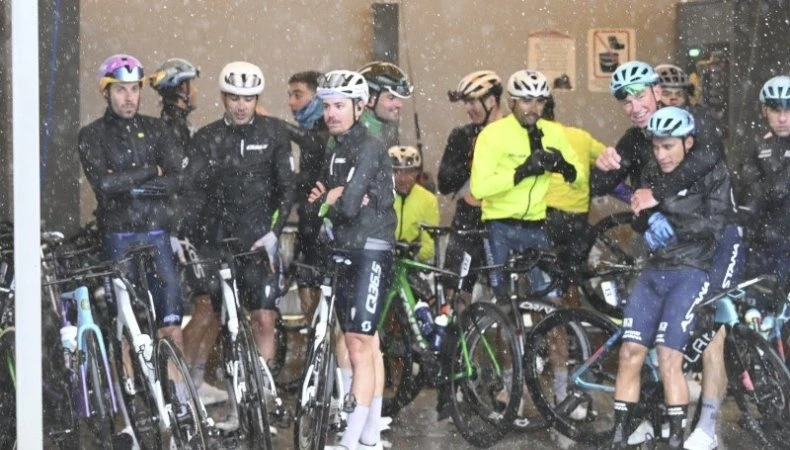dei-tour-0.jpg