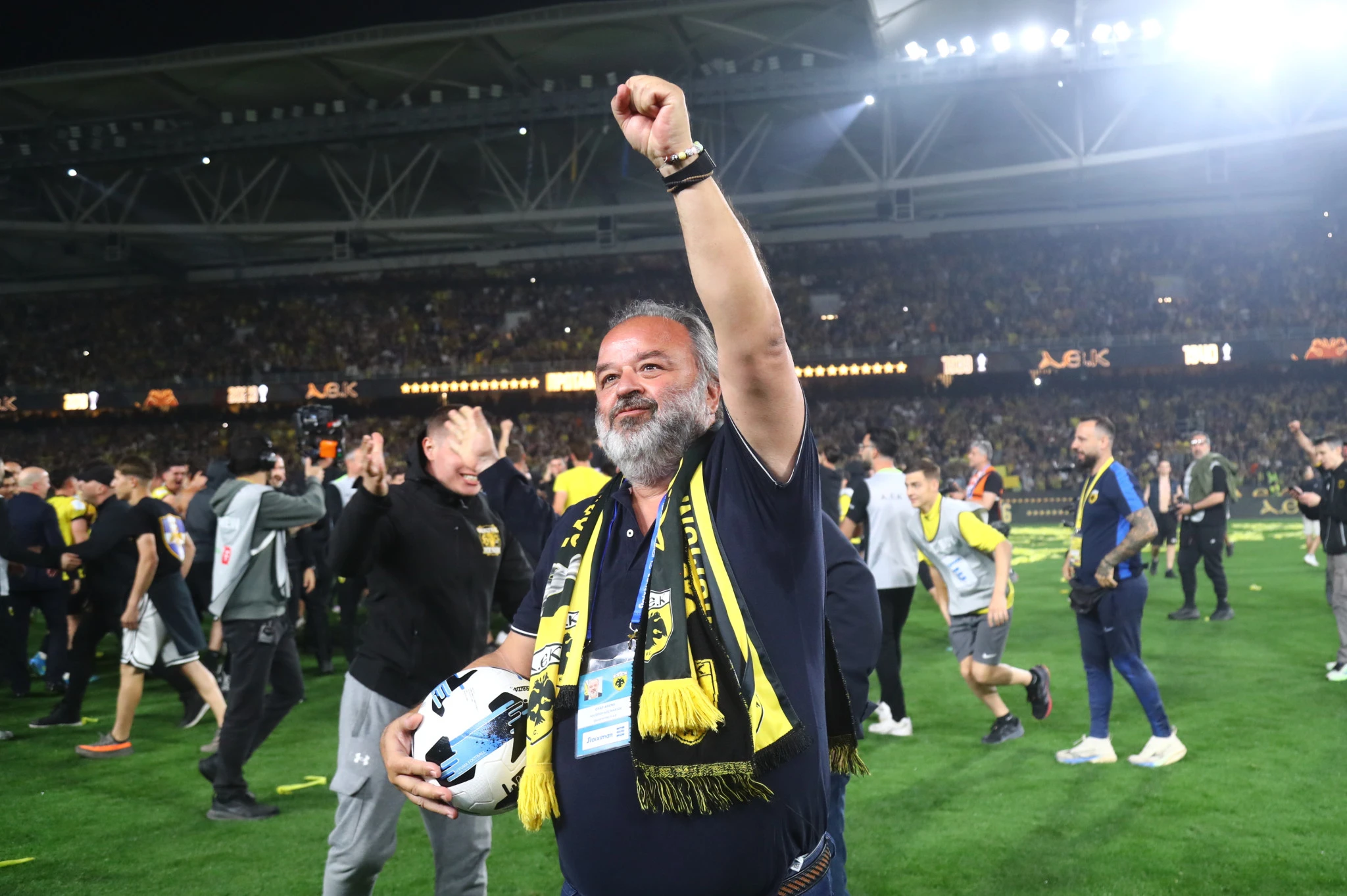 Ο Μάριος Ηλιόπουλος στην Allwyn Arena μετά το τέλος του ντέρμπι της ΑΕΚ με τον Παναθηναϊκό / Πηγή: Eurokinissi<br>