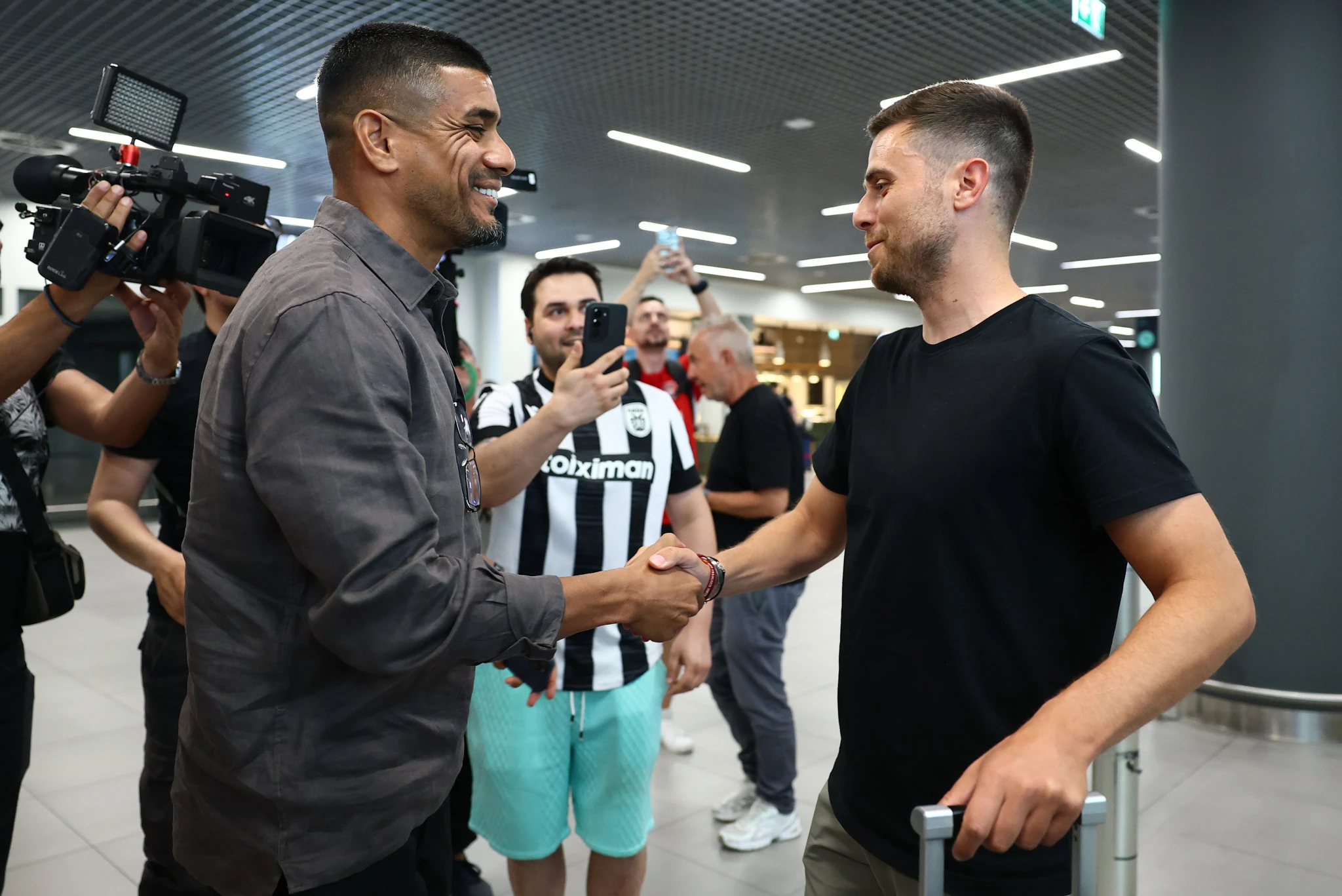 Εικόνες από την άφιξη του Αλέσιο Λίσι στη Θεσσαλονίκη / Πηγή: Eurokinissi