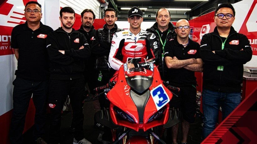 qjmotor-factory-racing-teamssp2-2025.jpg