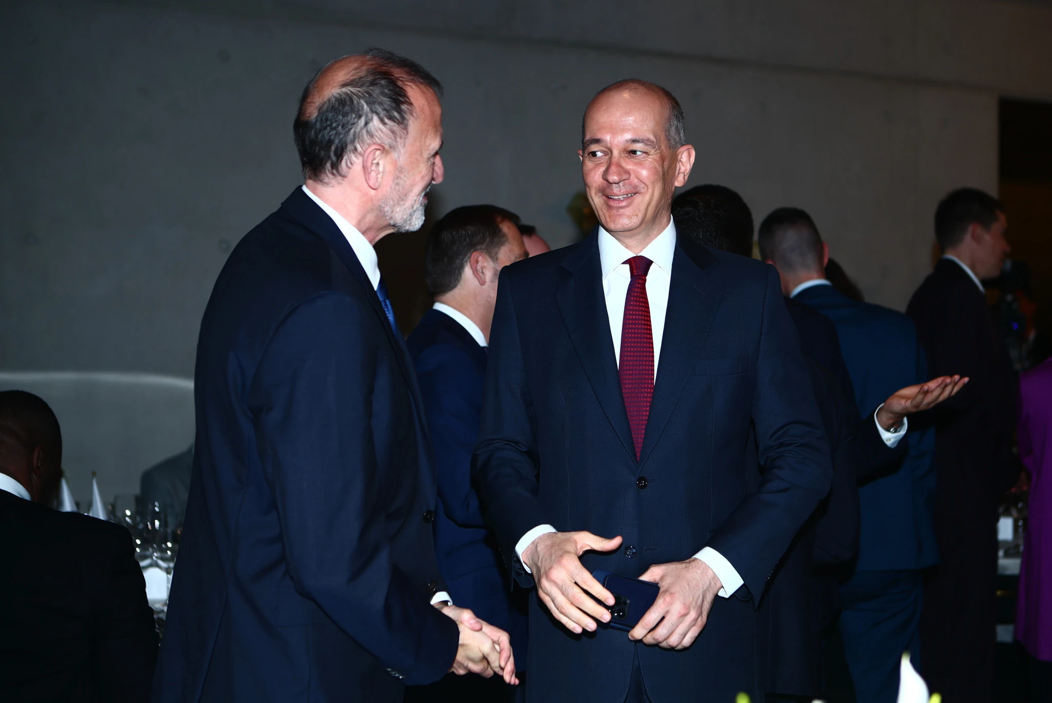 Ο Τσους Μπουένο με τον πρόεδρο της ΚΑΕ Ολυμπιακός, Γιώργο Αγγελόπουλο - Πηγή: Eurokinissi