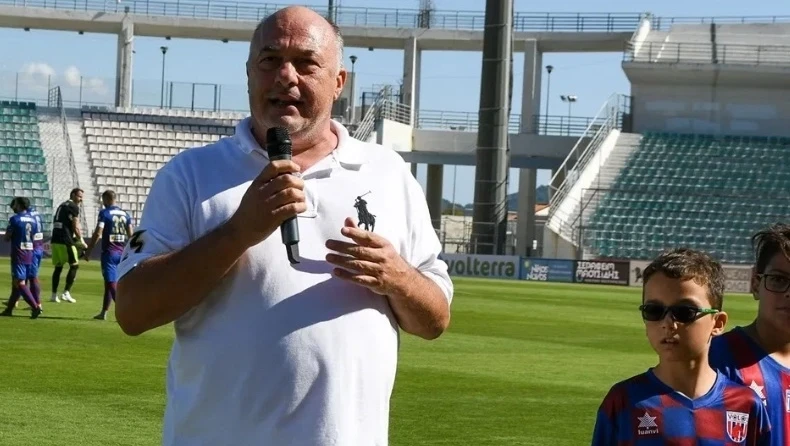 Ο Αχιλλέας Μπέος με τον Αχιλλέα Μπέο Junior