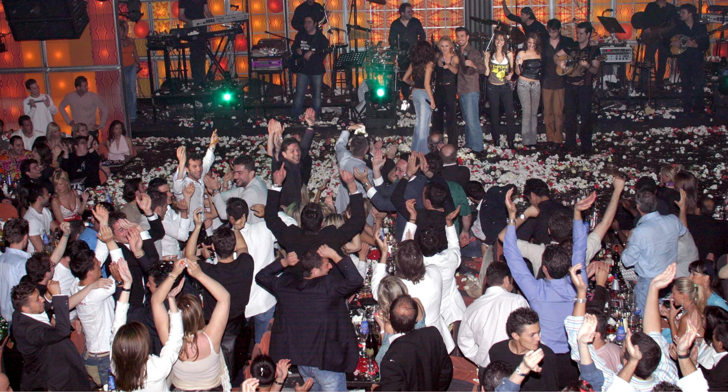 Το γλέντι του Παναθηναϊκού για την κατάκτηση του πρωταθλήματος το 2004/Intime