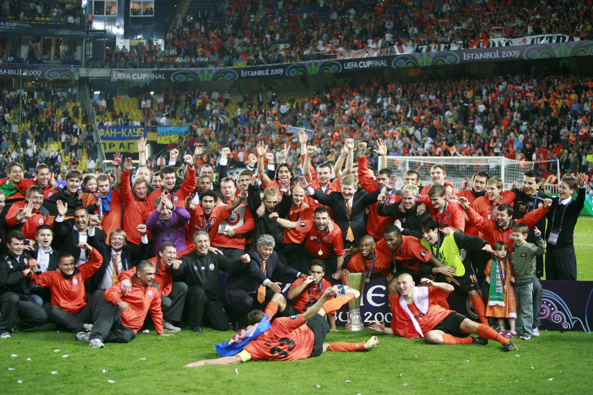 Η Σαχτάρ που κατέκτησε το Κύπελλο UEFA το 2009 / Πηγή: IMAGO 