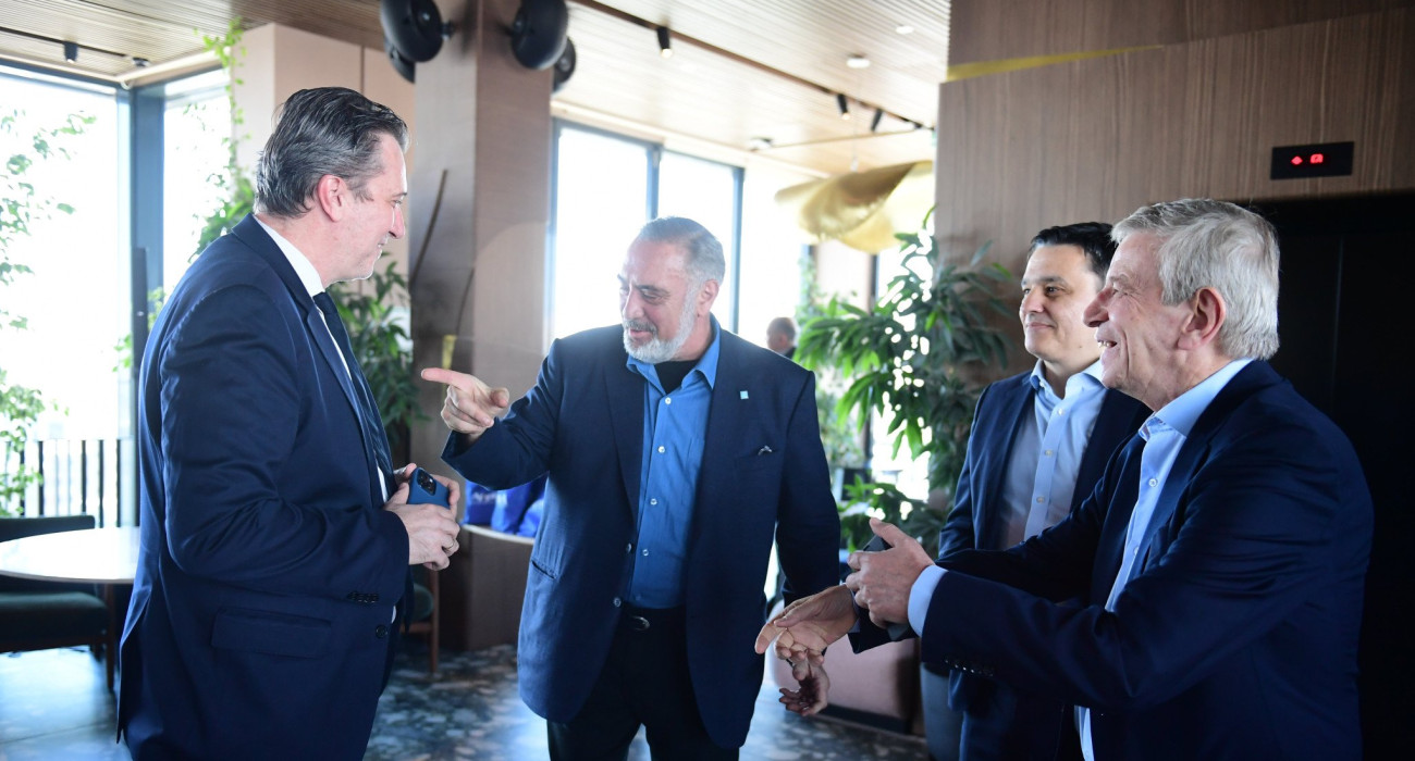 Τσάκος: «Μας συμφέρει να μην έχει air condition το ΣΕΦ, νερά πουλάμε»