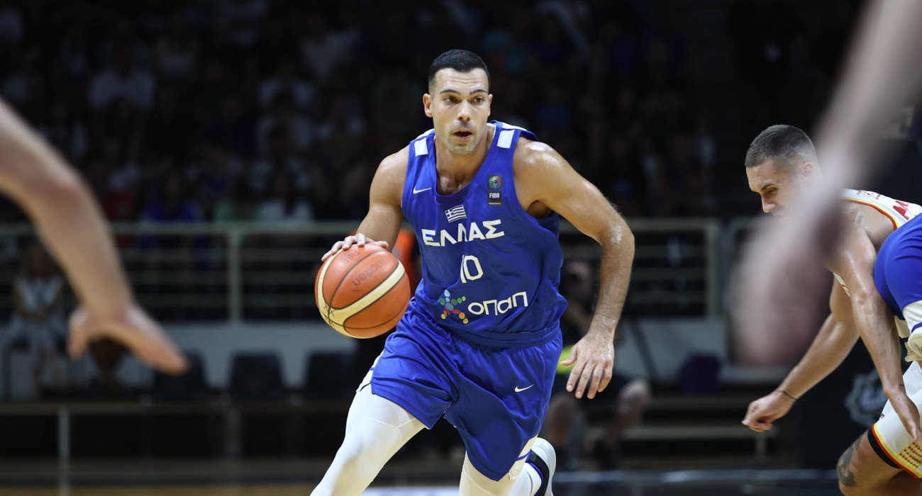 Ο Κώστας Σλούκας με φανέλα της Εθνικής Ελλάδας/Πηγή: Eurokinissi