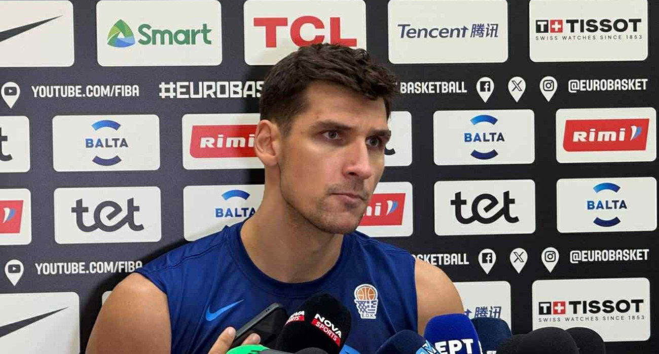 Ο Ντίνος Μήτογλου