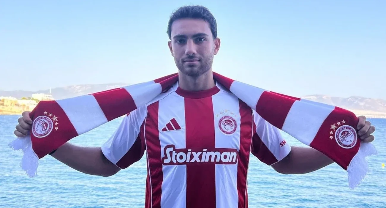 Ο Μπιλάλ υπέγραψε στον Ολυμπιακό / Πηγή: olympiacos.org