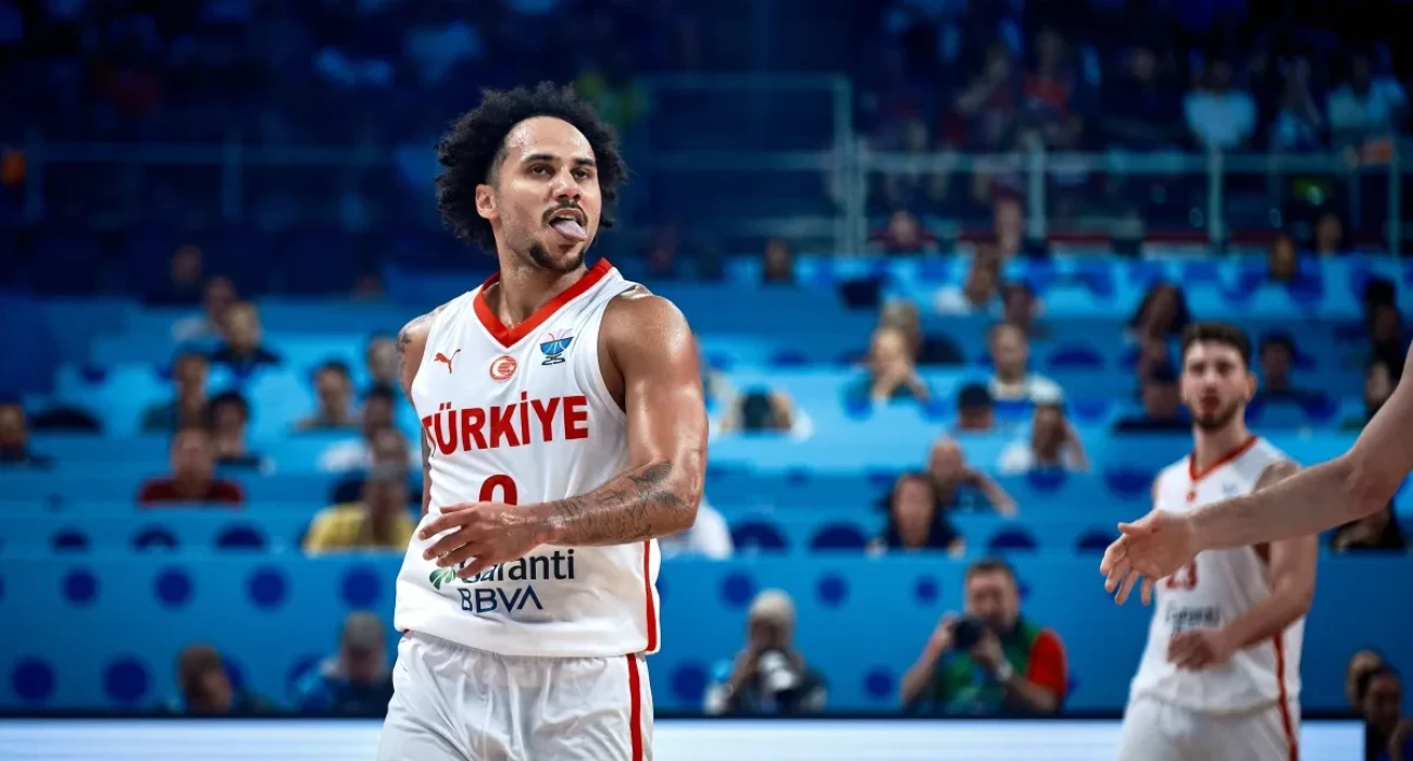 Ο Σέιν Λάρκιν με την Τουρκία / Πηγή: FIBA
