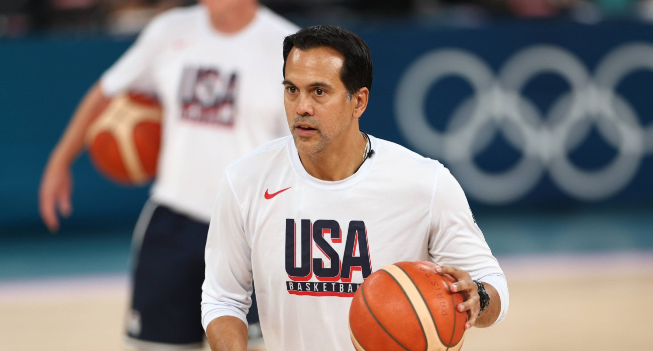 Ο Έρικ Σποέλστρα στο τεχνικό επιτελείο της Team USA, Πηγή: Imago