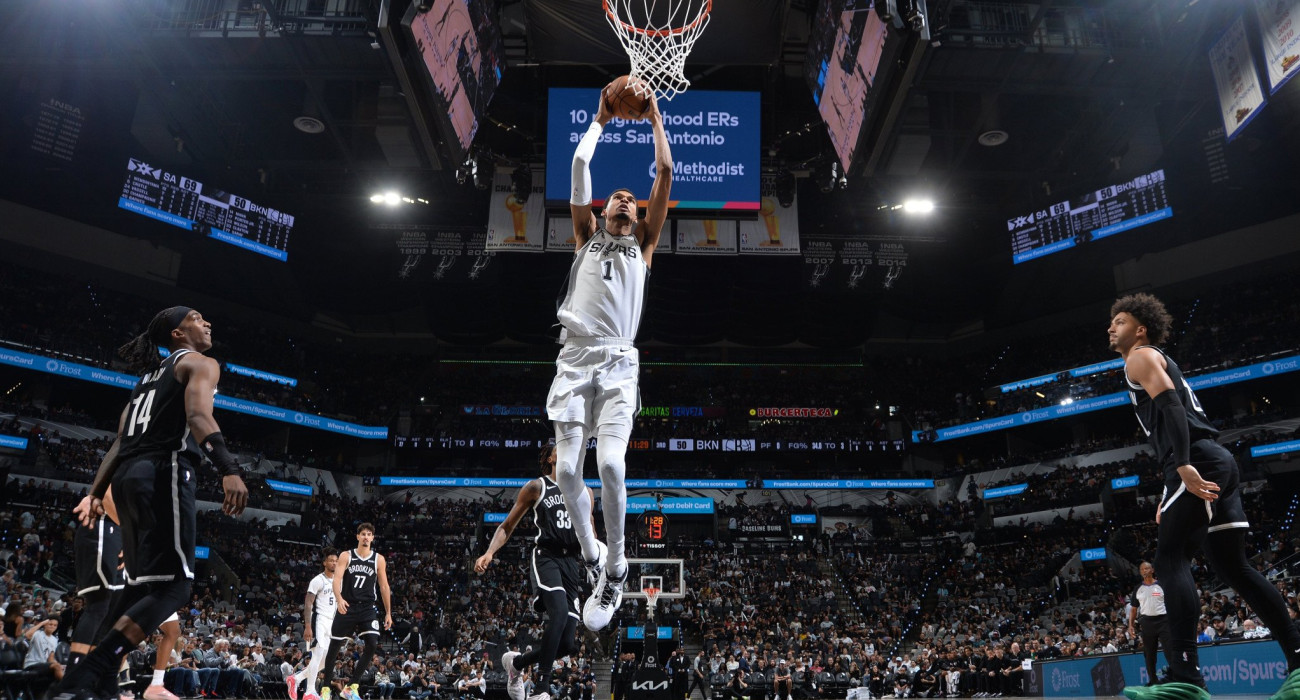 Ο Βικτόρ Γουεμπανιαμά / Πηγή: Michael Gonzales / NBAE via Getty Images