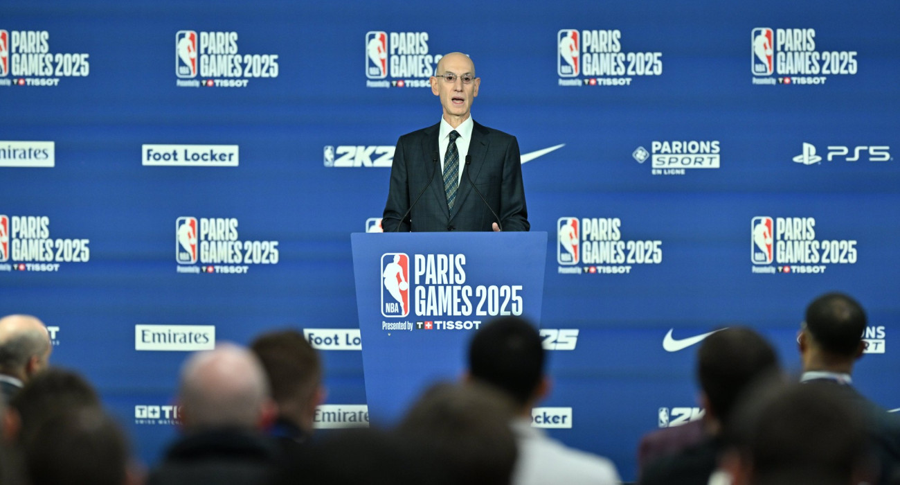 Ο κομισάριος του NBA, Ανταμ Σίλβερ / Πηγή: Mustafa Yalcin / Anadolu via Getty Images / Ideal Images