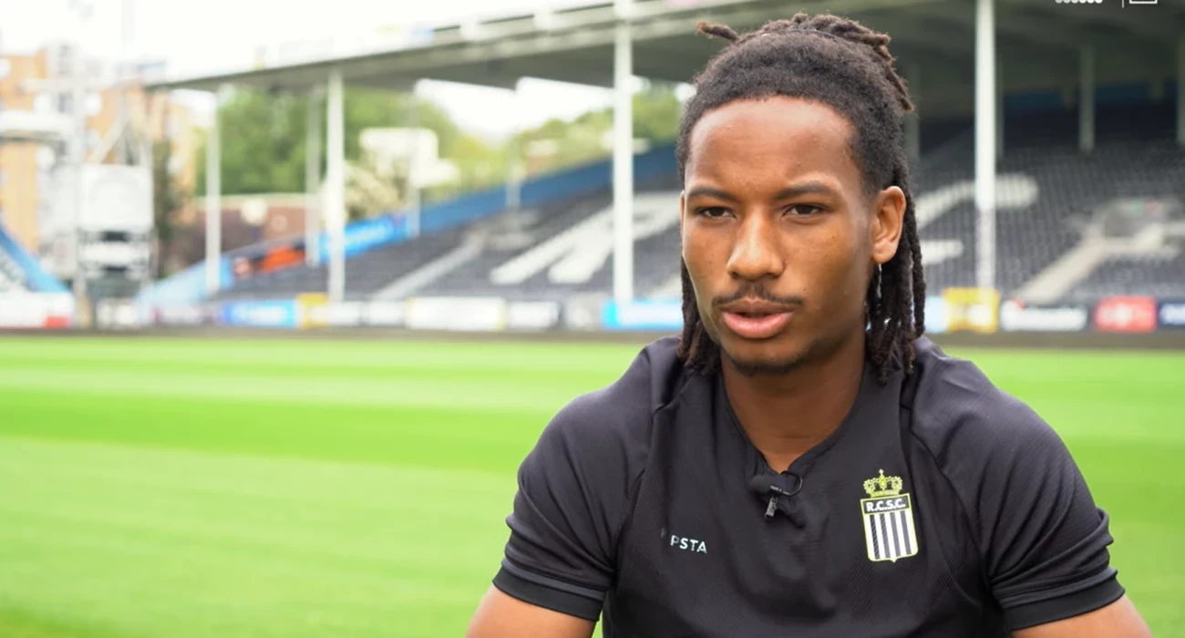 Ο Ετιέν Καμαρά / Screenshot