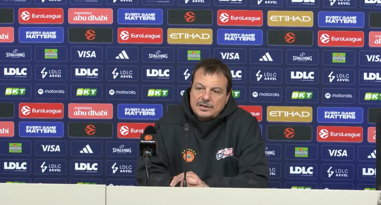 Ο Εργκίν Αταμάν στη Συνέντευξη Τύπου / Πηγή: ASVEL TV