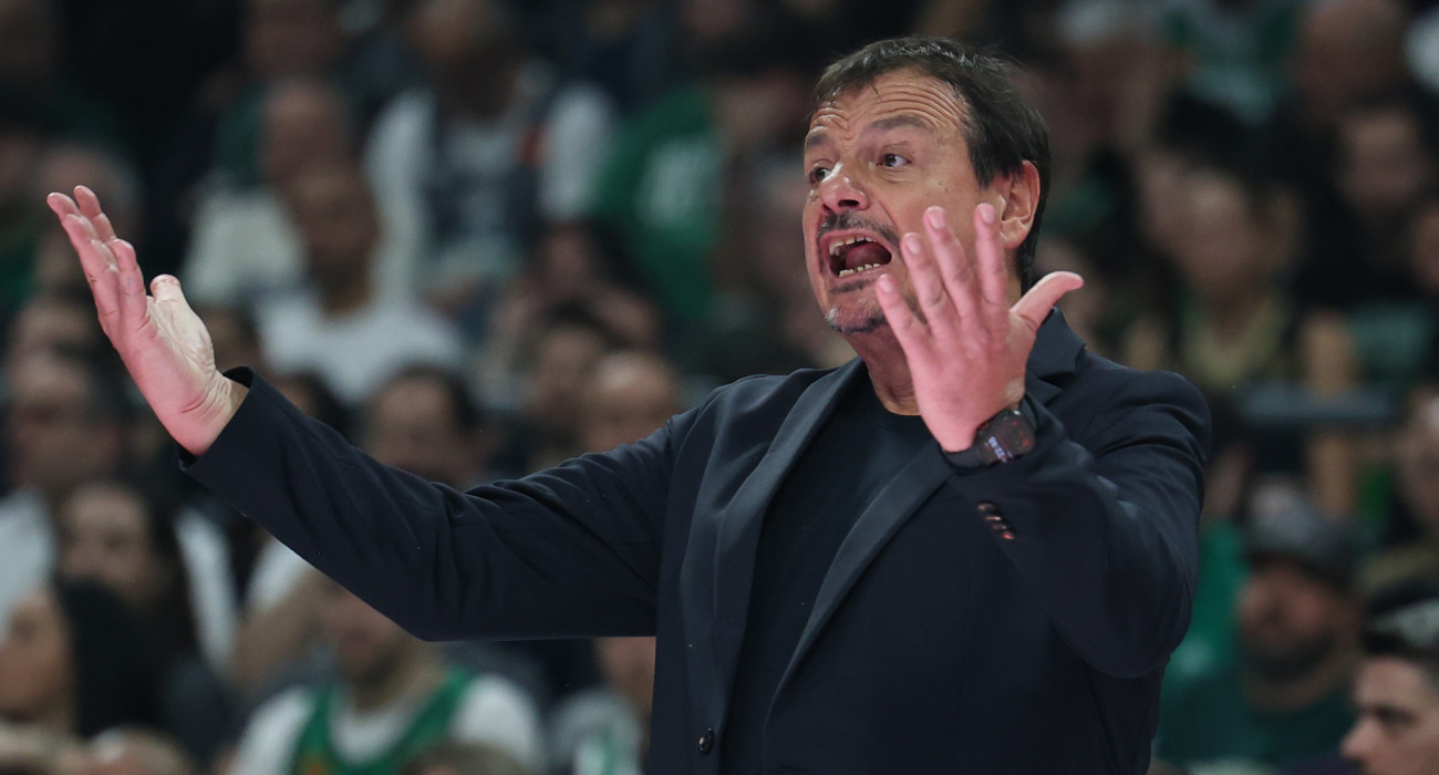 Ο Εργκίν Αταμάν στον πάγκο του Παναθηναϊκού, Πηγή: Intime