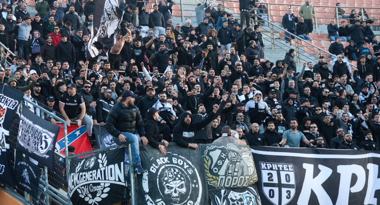 Οι οπαδοί του ΟΦΗ στο Παγκρήτιο / Πηγή: Intime