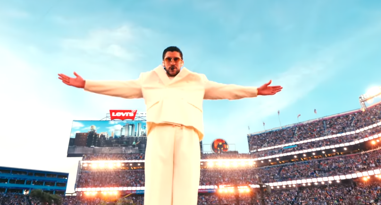 Ο Bad Bunny στο Super Bowl / Screenshot