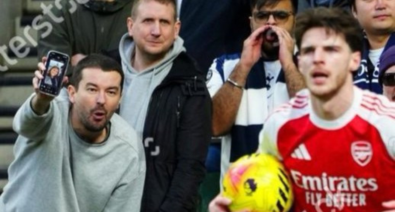 Στιγμιότυπο από τον αγώνα Τότεναμ - Άρσεναλ/ screenshot