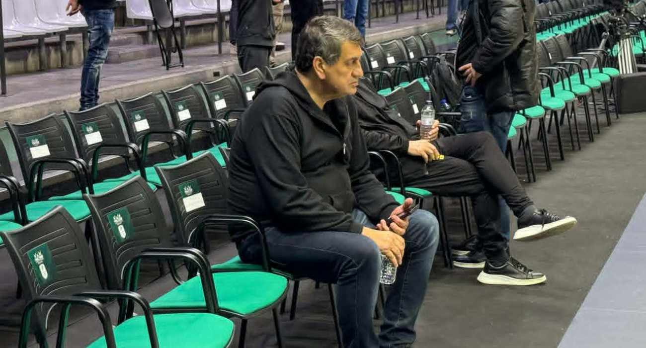 Παρών ο Αγγελόπουλος στο τελευταίο shootaround της ΑΕΚ ενόψει μεγάλου τελικού BCL