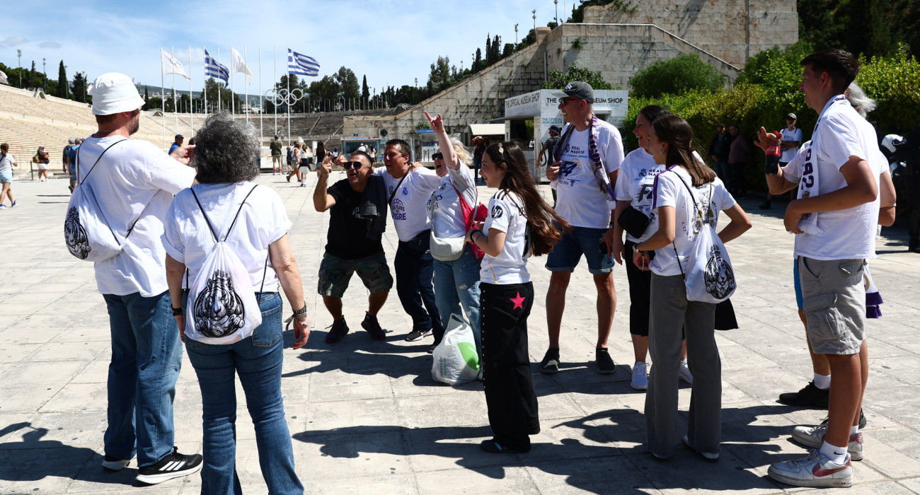 Στο Καλλιμάρμαρο οι οπαδοί της Ρεάλ Μαδρίτης, ετοιμάζονται για τον τελικό της Euroleague (photos)