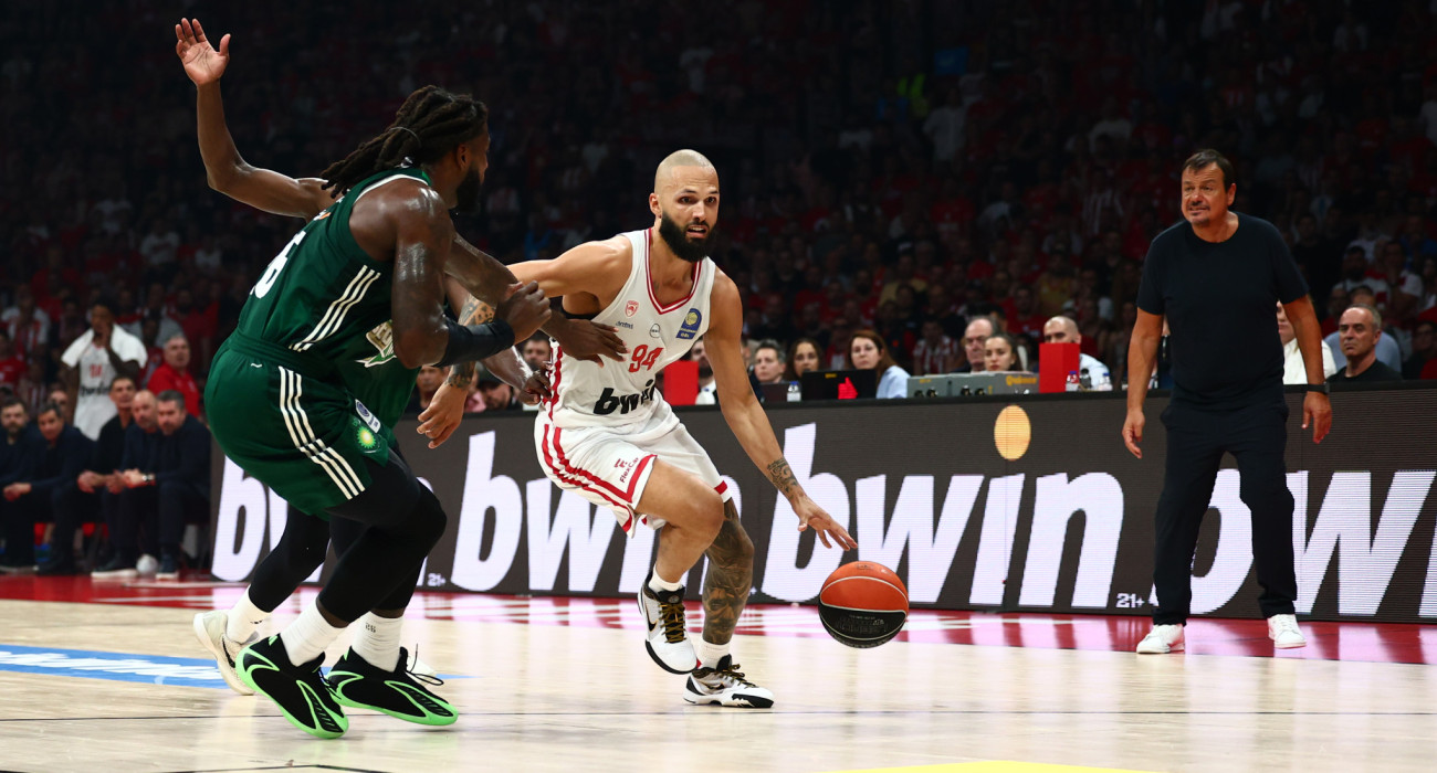 Φουρνιέ και Λεσόρ στο Gane 3 του Ολυμπιακός-Παναθηναϊκός / Πηγή: Intime