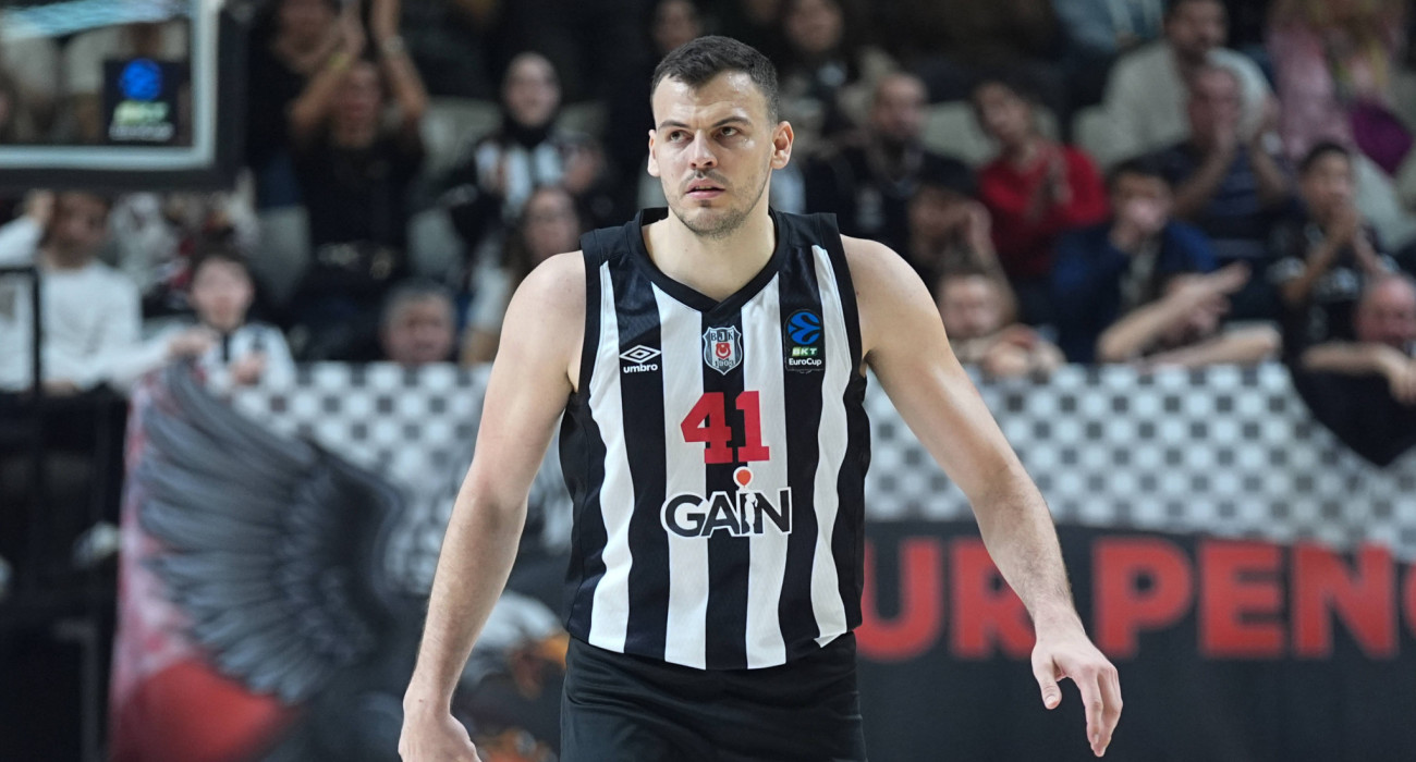 Ο Άντε Ζίζιτς με την φανέλα της Μπεσίκτας / Πηγή: IMAGO