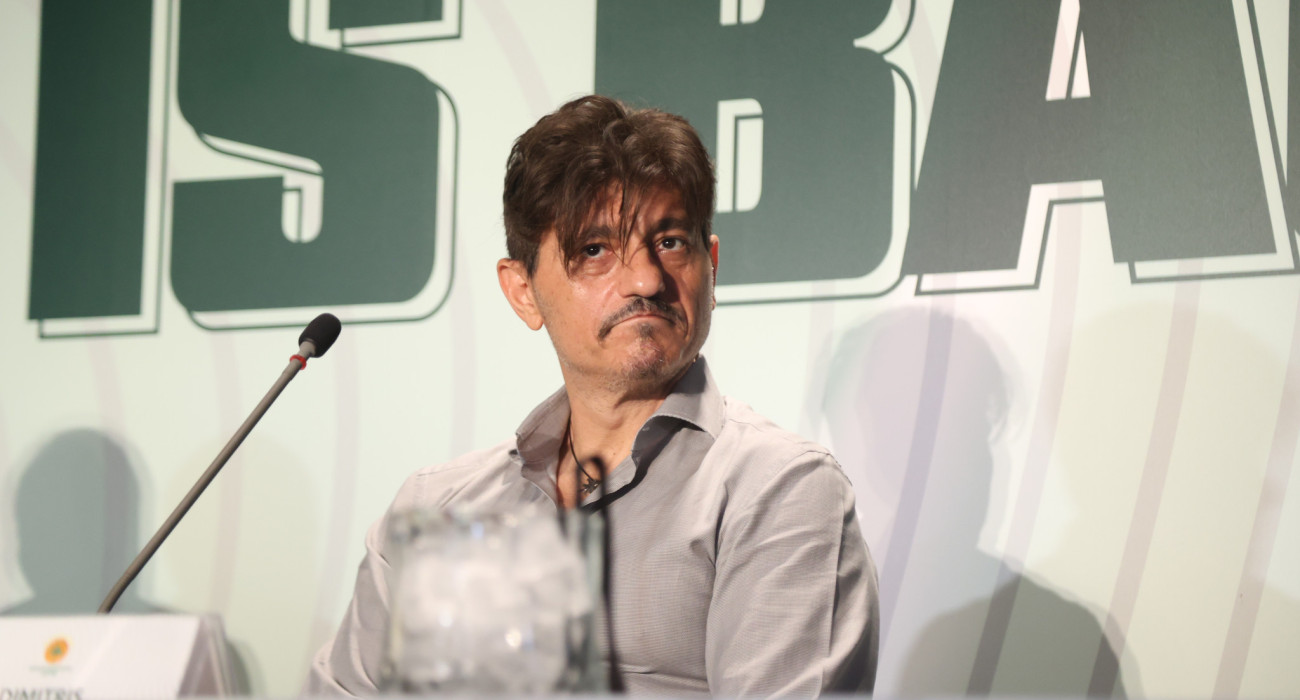 Ο Δημήτρης Γιαννακόπουλος κατά την παρουσίαση του Ζέλικο Ομπράντοβιτς/ Πηγή: Intime