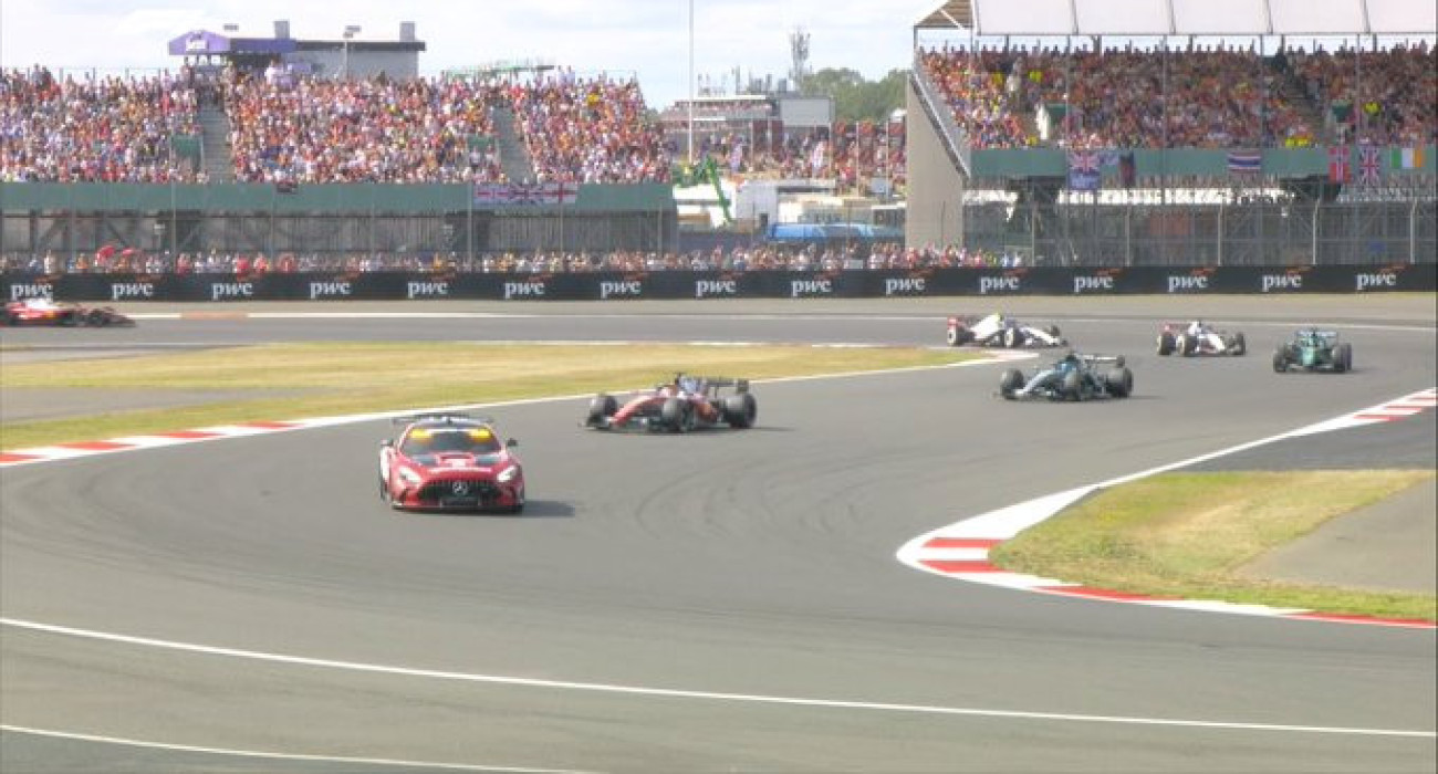 Το safety car στην πίστα του Σίλβερστοουν/ @F1