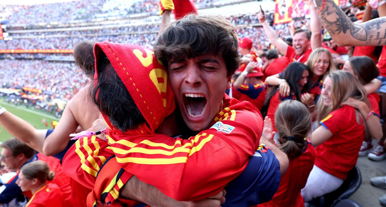 Οι εσκστασιασμένοι Ισπανοί - Πηγή: Ezra Shaw - FIFA/FIFA via Getty Images
