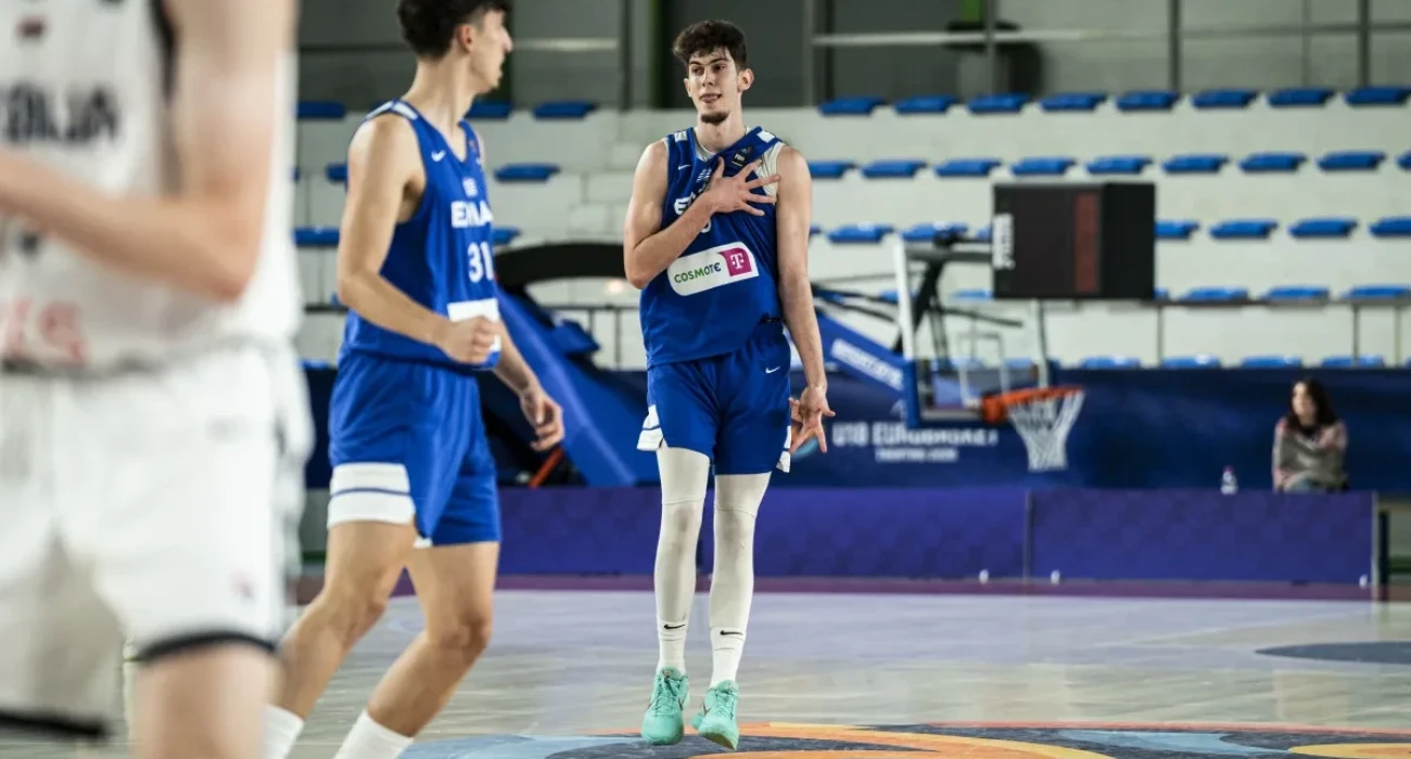 Με ηγέτη τον Χατζηλάμπρου και καθοριστικό Χαρτώνα η Εθνική Εφήβων στους «8» του Eurobasket U18