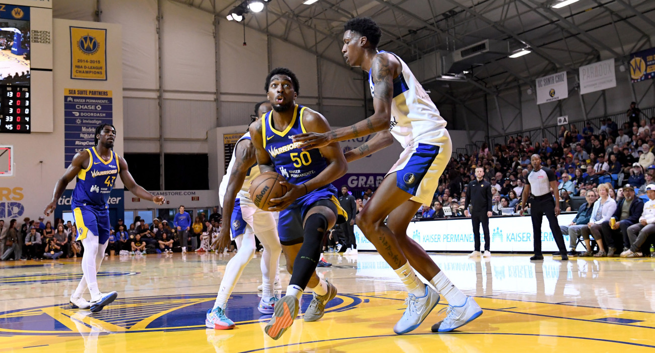 Ο Τζα'Βιέρ Φράνσις - Photo by Noah Graham/NBAE via Getty Images