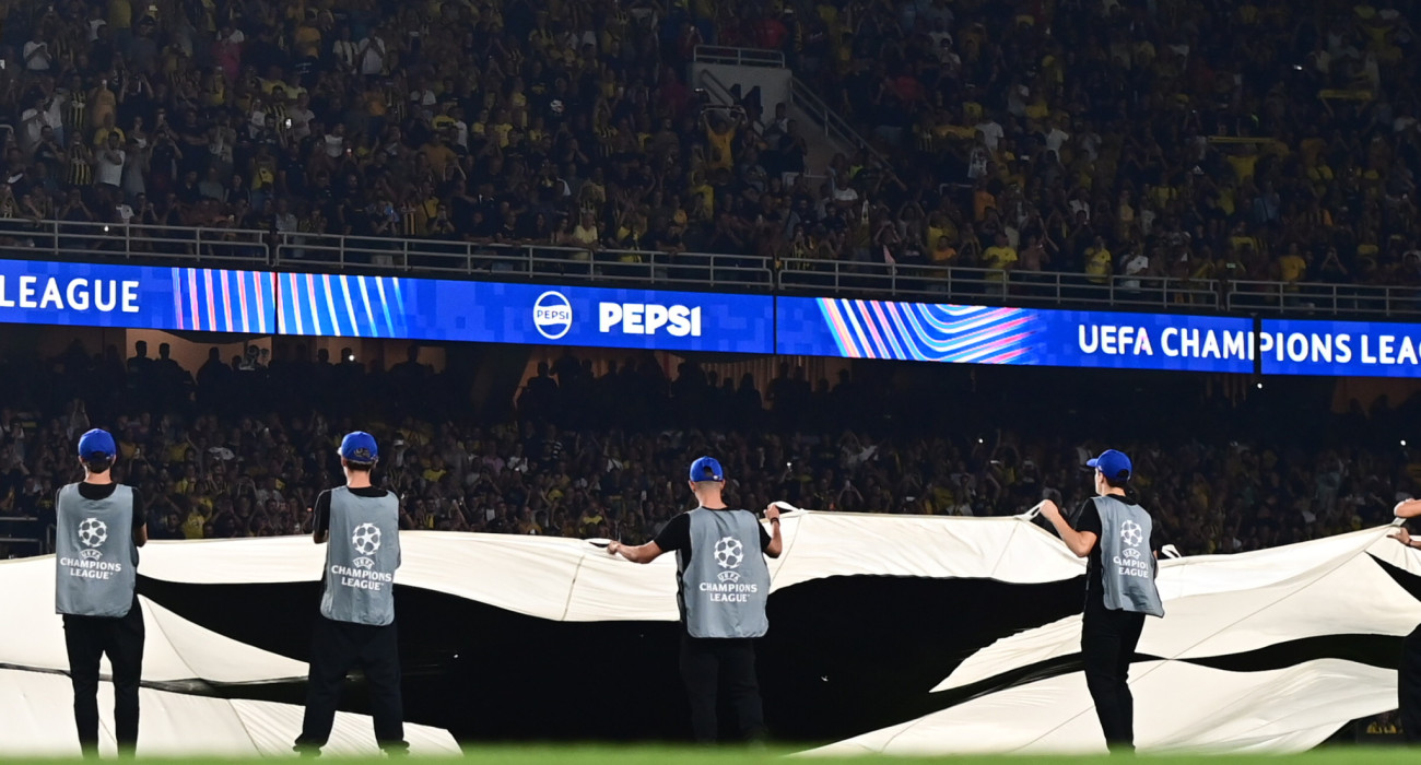 Το σεντόνι του Champions League στην «Allwyn Arena» / Πηγή: Eurokinissi