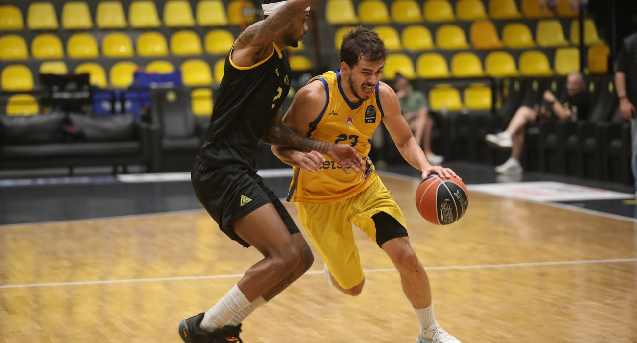 Φιλική νίκη του Περιστερίου επί του Αμαρουσίου στον Άγιο Θωμά