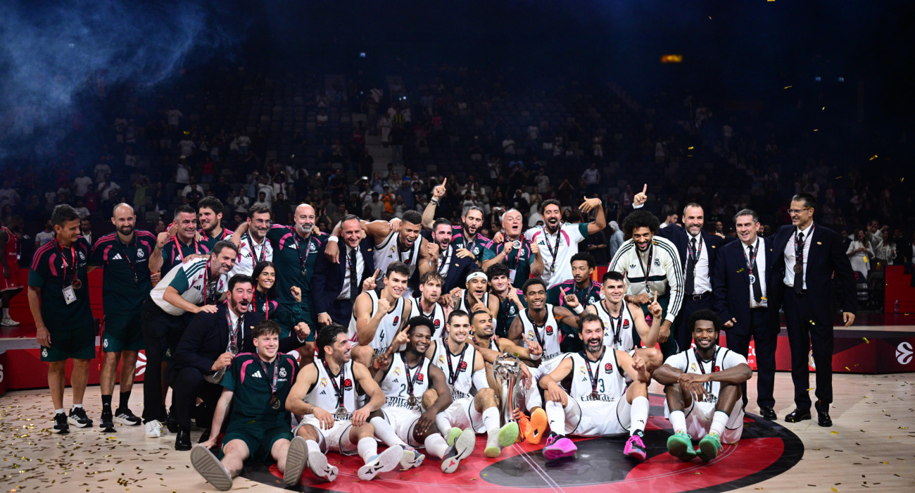 Η Ρεάλ Μαδρίτης στην απονομή του Super Cup / Πηγή: Eurokinissi