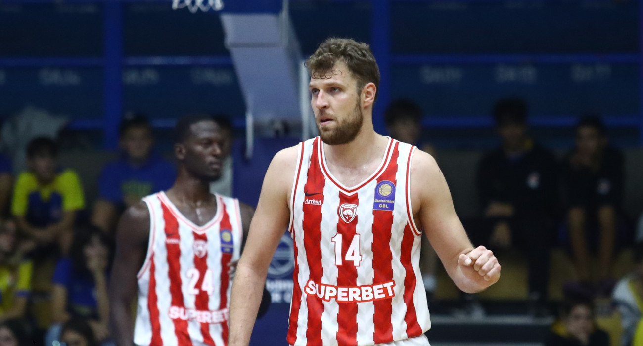 Ο Σάσα Βεζένκοφ στον τελικό του Stoiximan Super Cup, Πηγή: Eurokinissi