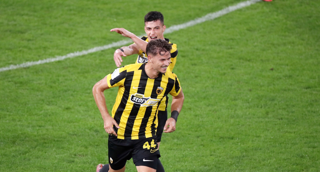 Ο Φιλίπε Ρέλβας σκοράρει για το 1-0