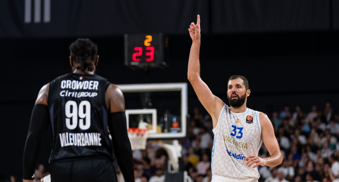 Ο Νίκολα Μίροτιτς - Photo by Arthur Viguier/Euroleague Basketball via Getty Images