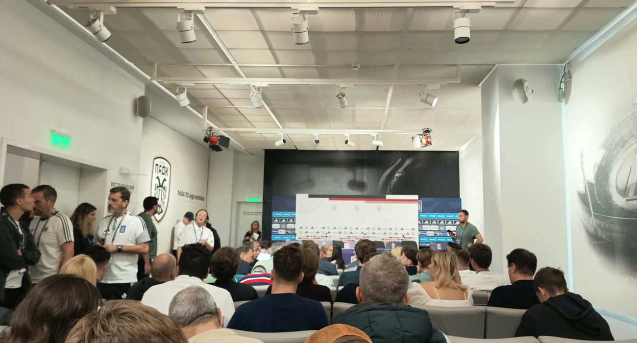 Χαμός λόγω Κλοπ στη συνέντευξη Τύπου - Αριθμός ρεκόρ από δημοσιογράφους στην Τούμπα