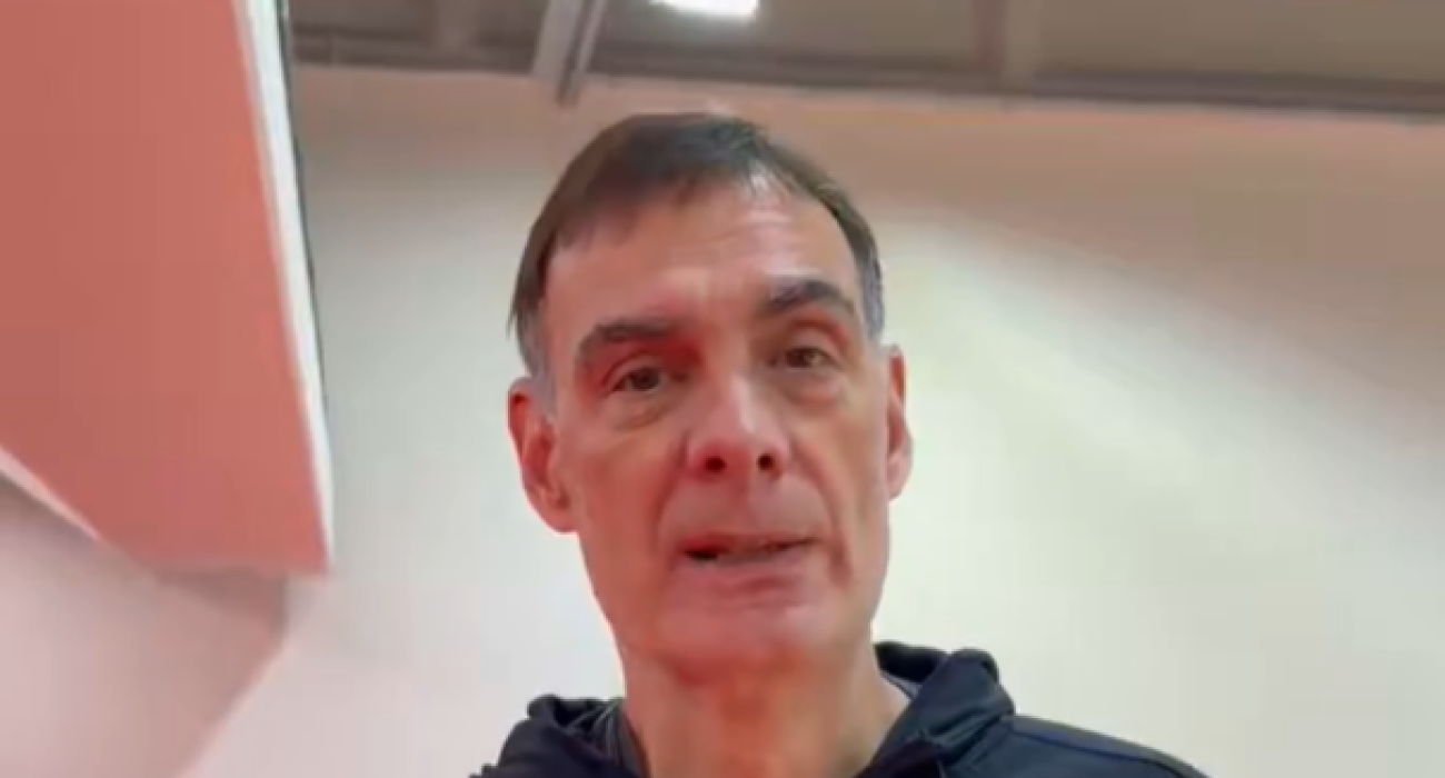 Ο προπονητής του Ολυμπιακού, Γιώργος Μπαρτζώκας