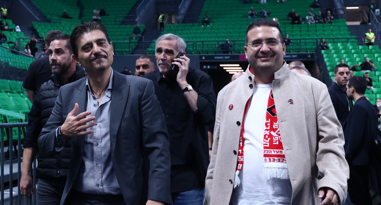 Δημήτρης Γιαννακόπουλος και Οφέρ Γιανάι στο T-Center / Πηγή: Intime