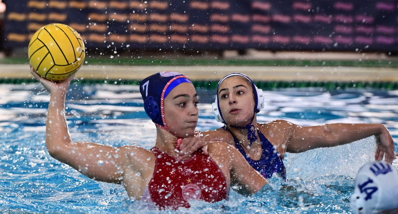 Μάχη Ολυμπιακού και Εθνικού / Πηγή: Eurokinissi