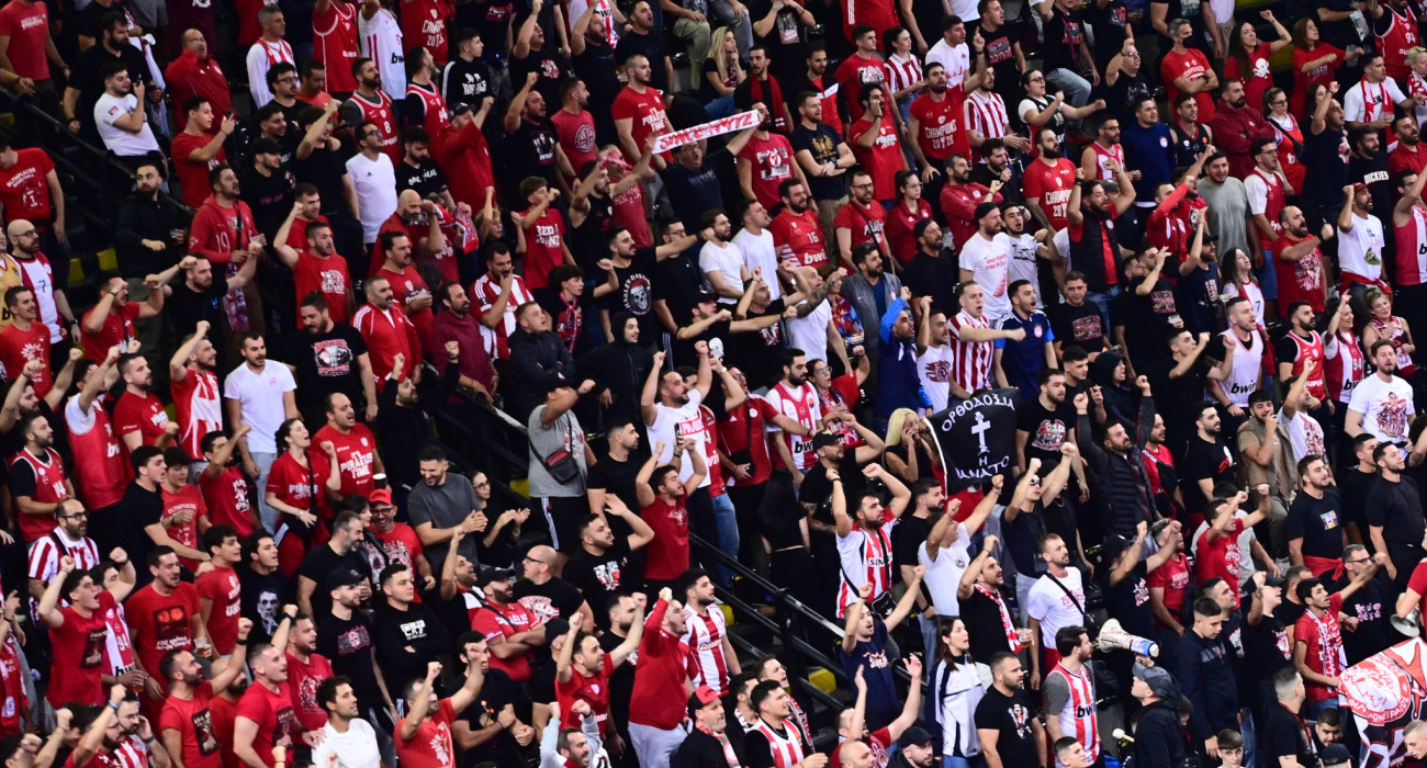 Η SUNEL Arena με τον κόσμο του Ολυμπιακού / eurokinissi