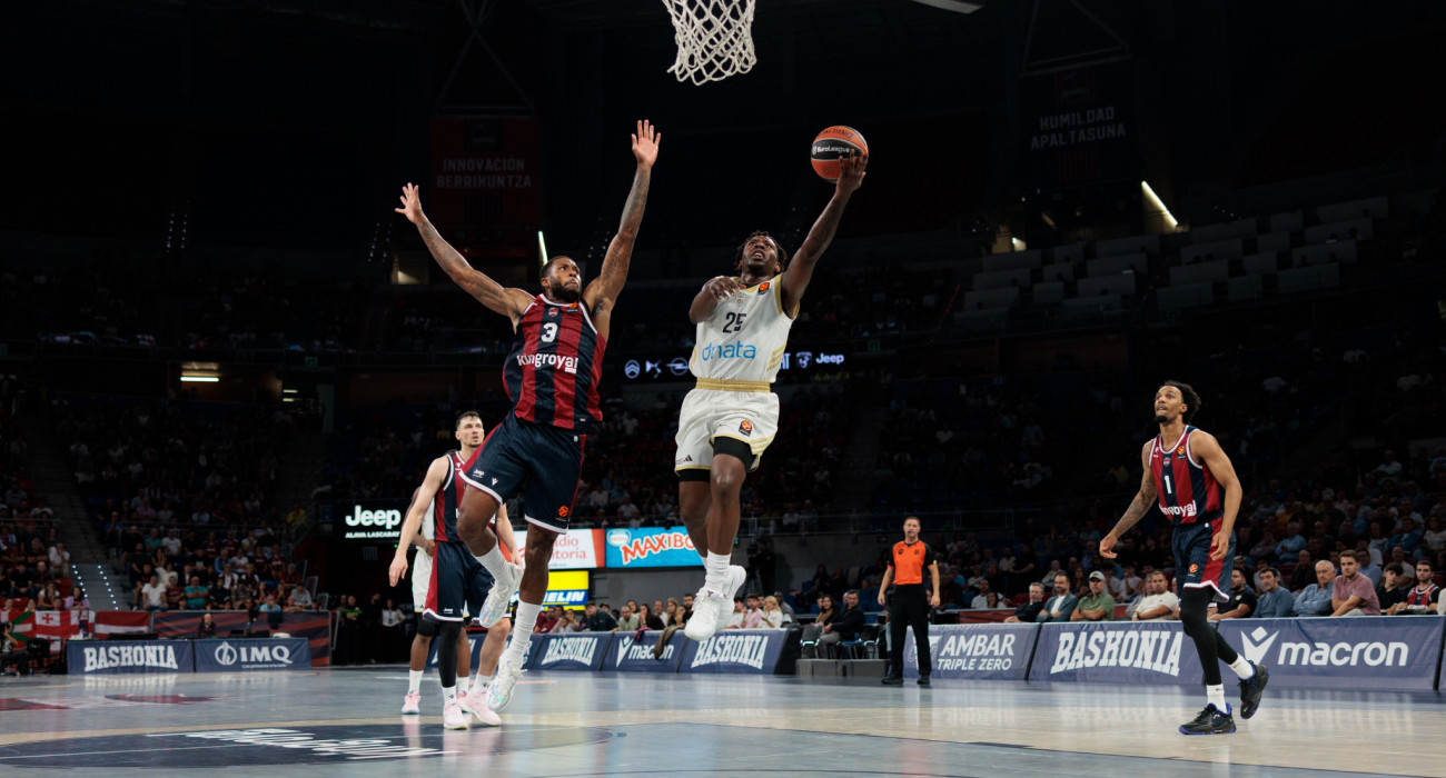 Ο ΜακΊνλεϊ Ράιτ - Photo by Aitor Arrizabalaga/Euroleague Basketball via Getty Images