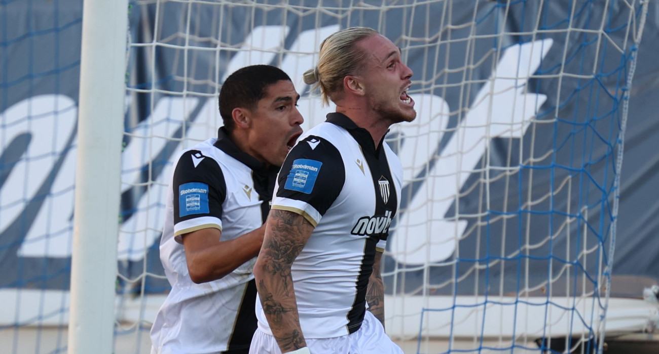 Μπονέτο και Σίγκουρντσον πανηγυρίζουν το 4-3 σε βάρος του ΟΦΗ / Πηγή: Inti