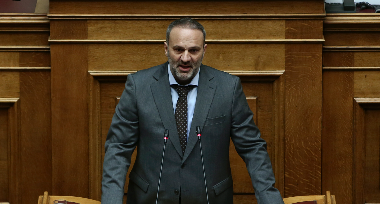 Ο Υφυπουργός Οικονομικών, Γιώργος Μαυραγάνης στην Βουλή/intime