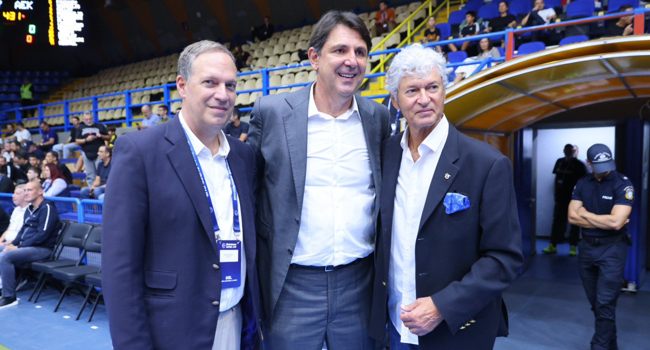 Ο πρόεδρος του ΕΣΑΚΕ, Μιχάλης Μελής, με τον CEO της διοργανώτριας, Ευθύμη Ρεντζιά