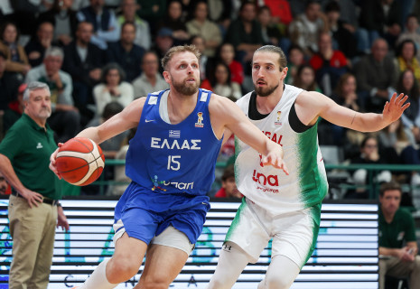 Και επίσημα παίκτης του Άρη ο Βασίλης Χαραλαμπόπουλος