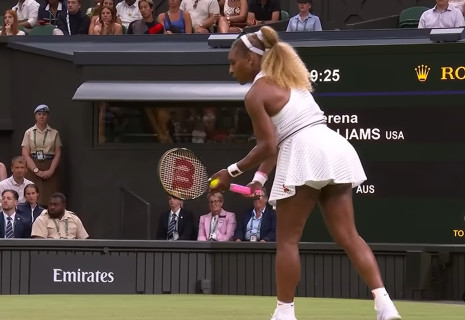 Εκτός του διπλού στο Wimbledon οι αδερφές Γουίλιαμς - Με δεμένο πόδι η Σερένα (video)