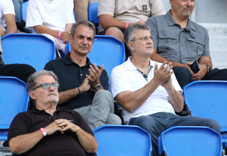 Ο πρωθυπουργός Κυριάκος Μητσοτάκης στον αγώνα της Σάκκαρη στο Athens Open (video)