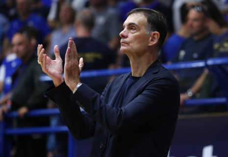 Μπαρτζώκας: «Δεν είναι εύκολο να παιχτεί ένα ματς κάτω από νορμάλ συνθήκες»